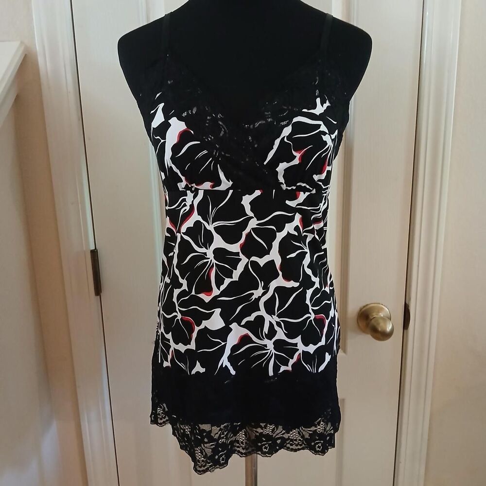 Y2K Style WHBM Black White & Red Floral Lace Trim Cami Tank Top M Retro Indie